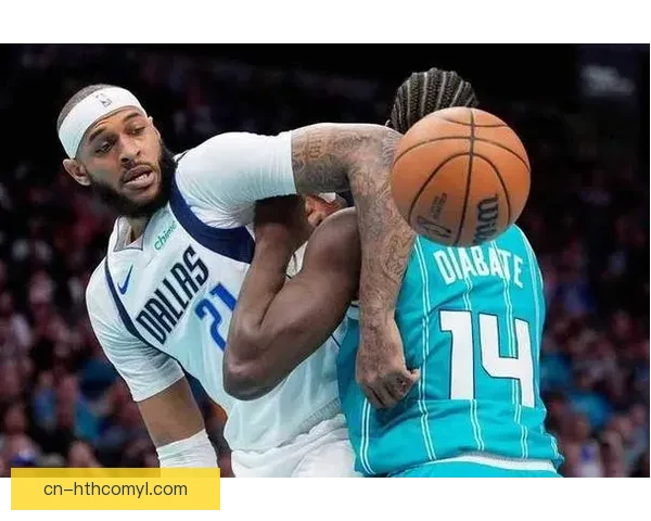 三球助黄蜂大胜独行侠升至东部第九